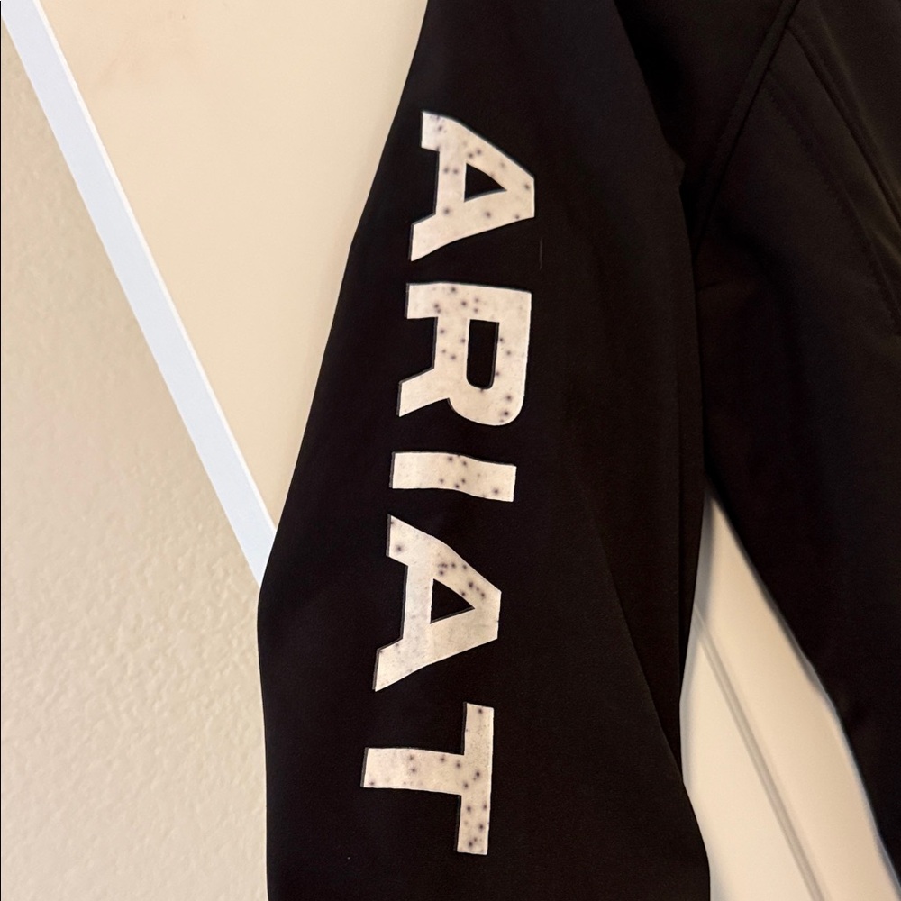Ariat Black Softshell Jacket with Logo - Picture 3 of 7